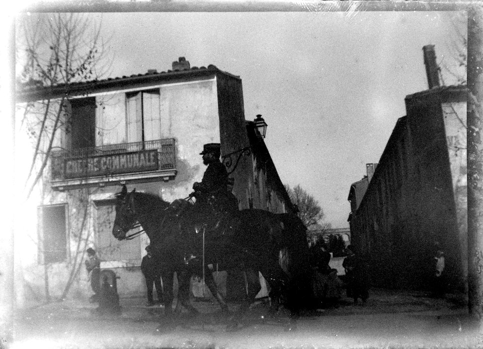 (Soldat à cheval à Montpellier) - Fonds Berthelé - 49Fi1445