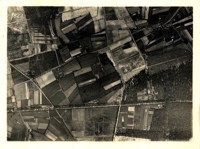 (Vue aérienne verticale de champs) - Fonds Berthelé - 49Fi1711