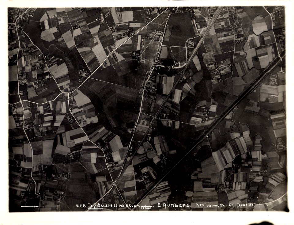 (Vue aérienne verticale prise à 5500m d'altitude de Rumbeke en Belgique) - Fonds Berthelé - 49Fi1669