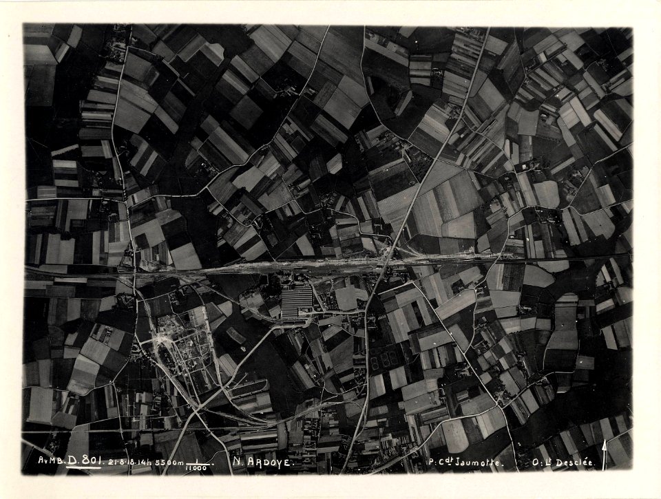 (Vue aérienne verticale prise à 5500m d'altitude d'Ardoye en Belgique) - Fonds Berthelé - 49Fi1677