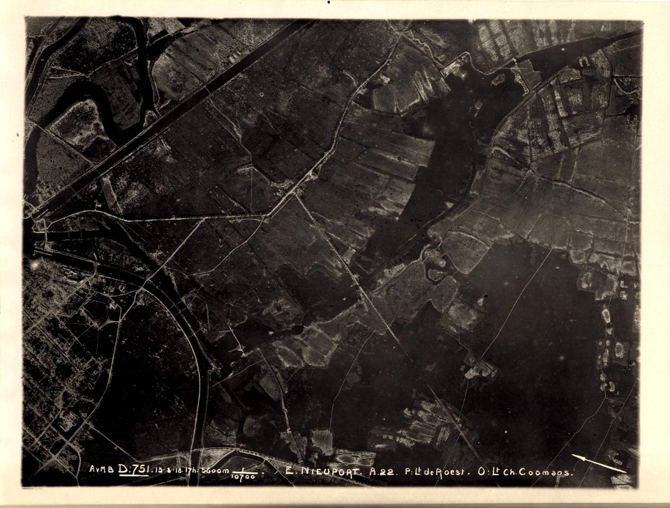 (Vue aérienne verticale prise à 5600m d'altitude de Nieuport en Belgique) - Fonds Berthelé - 49Fi1666