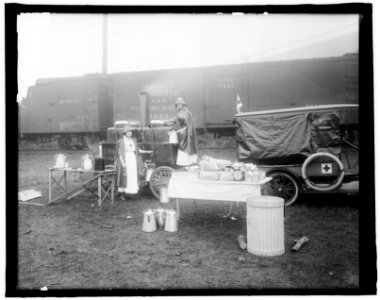 -117 American Red Cross, Mrs. Anderson's kitchen LCCN2016824400