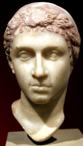 -0035 Altes Museum Portrait Kleopatra VII anagoria