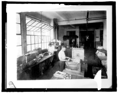 -142 American Red Cross, Bush terminal where all chapters send finished work to be shipped LCCN2016824402