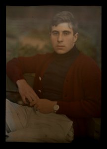 -Man in Red Sweater- MET DP170673