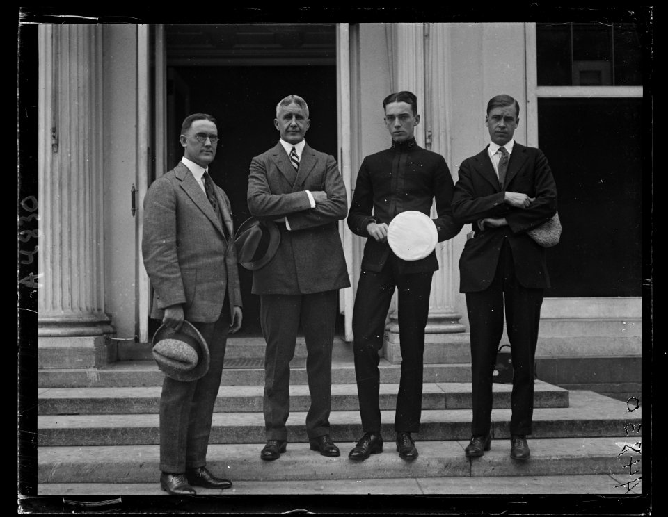 ...) Grant and group at White House. Sept. 1922 LCCN2016891685