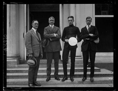 ...) Grant and group at White House. Sept. 1922 LCCN2016891685