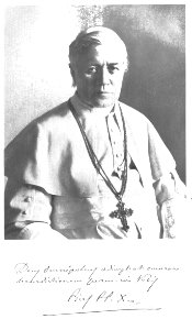 002a Pius pic signature