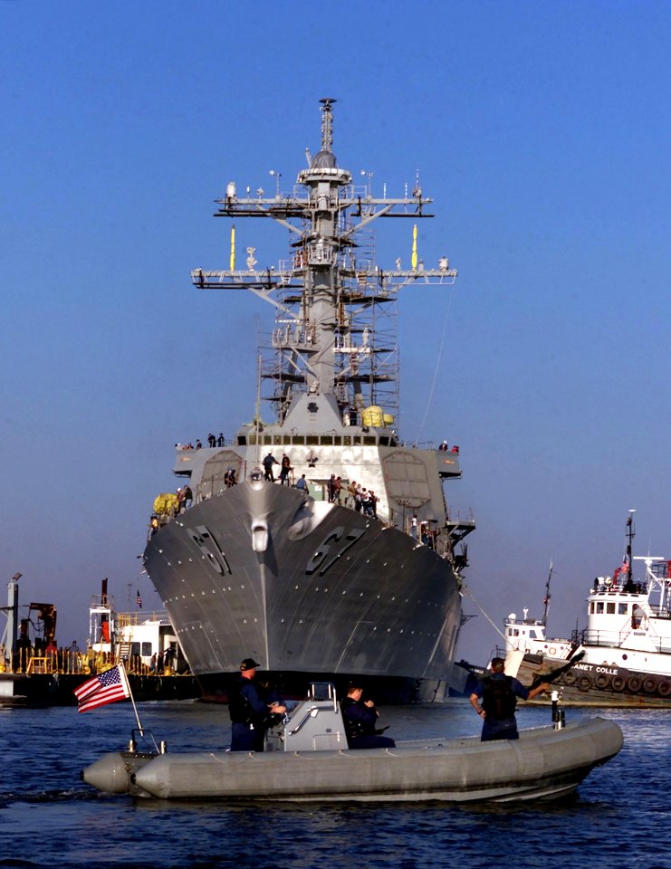 010914-N-0000X-002 USS Cole Refloat