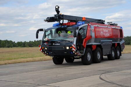 Vehicle transport system auto