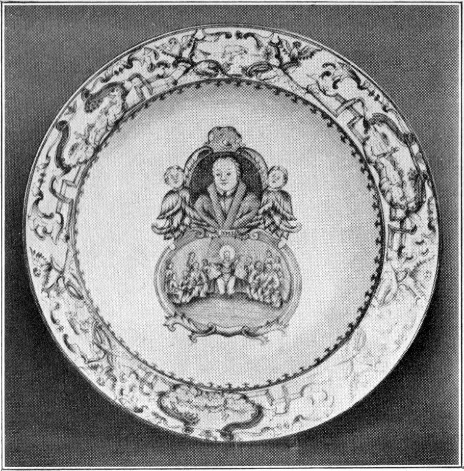 0398 pair of plates with the bust of Martin Luther