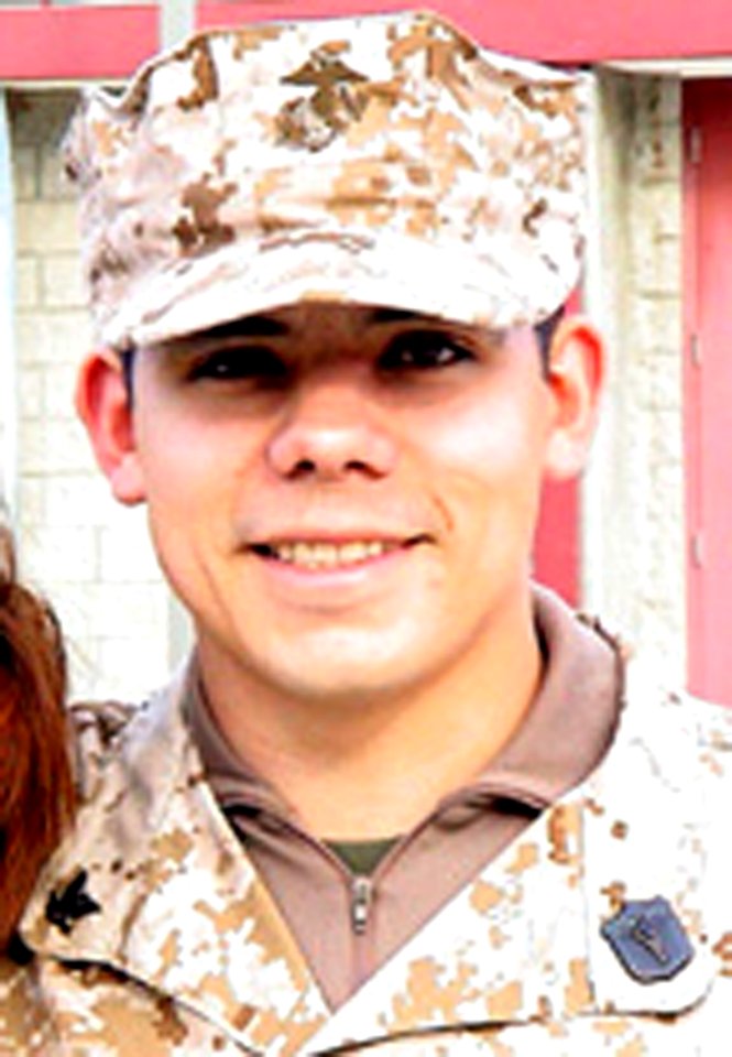 040430-N-0000X-001 - HM3 Fernando A. Mendez-Aceves, USN