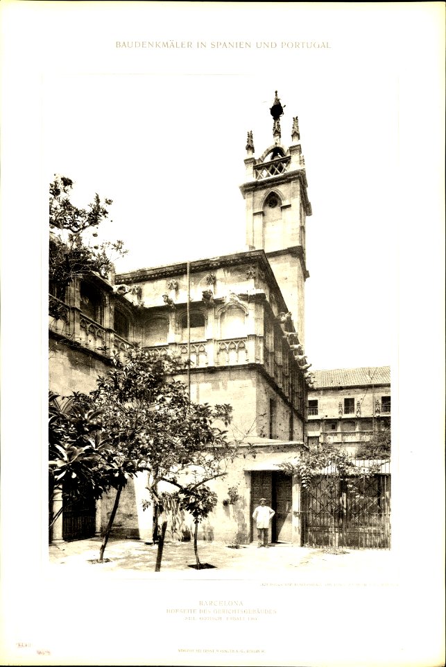 047 Barcelona - Hofseite des Gerichtsgebaeudes
