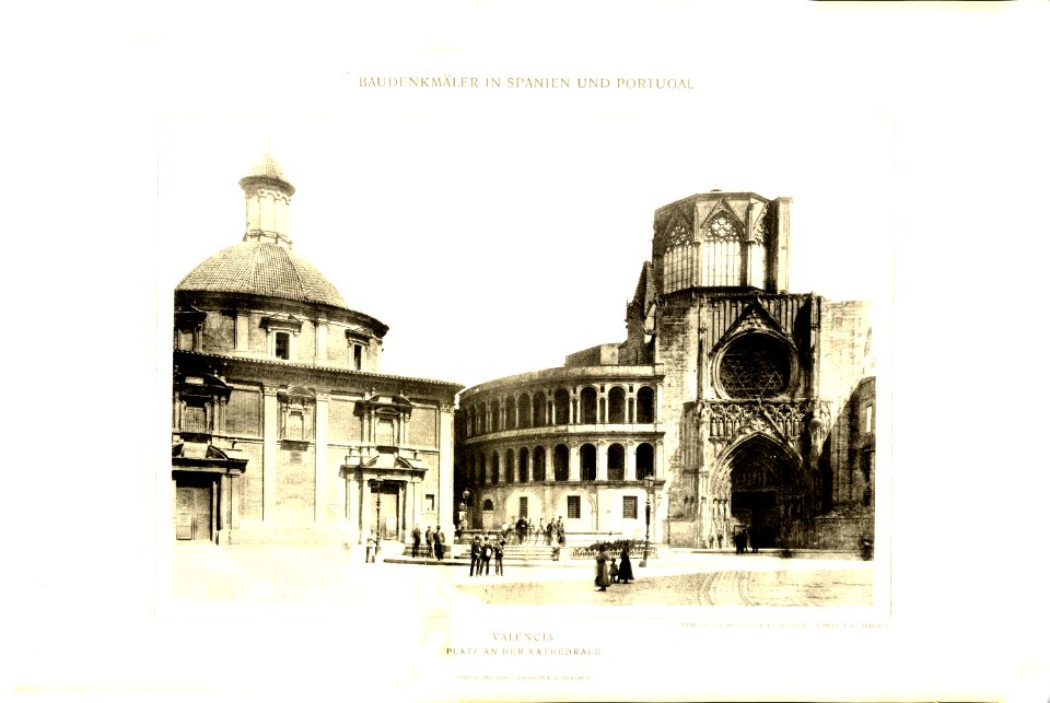 050 - Valencia - Platz an der Kathedrale