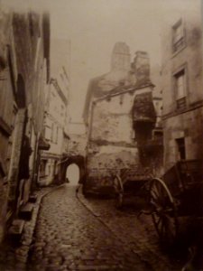 053 Jules Duclos Une rue de Quimper vers 1860 photo