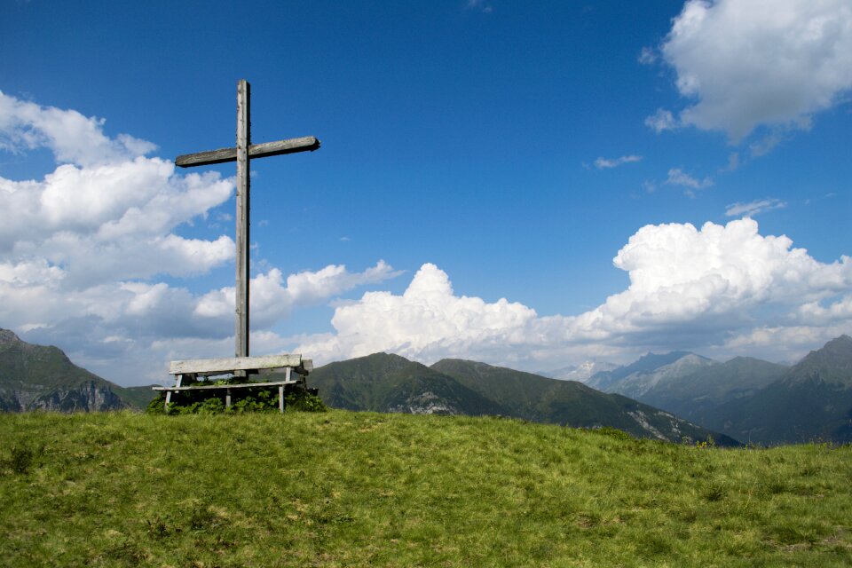Alpine cross mood