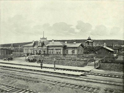 069 Пассажирское здание на ст Ачинск (cropped)