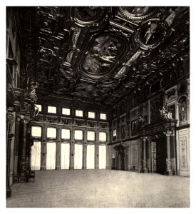082 Augsburg. — Rathaus, erbaut von Elias Holl 1615—1620. Der Goldene Saal