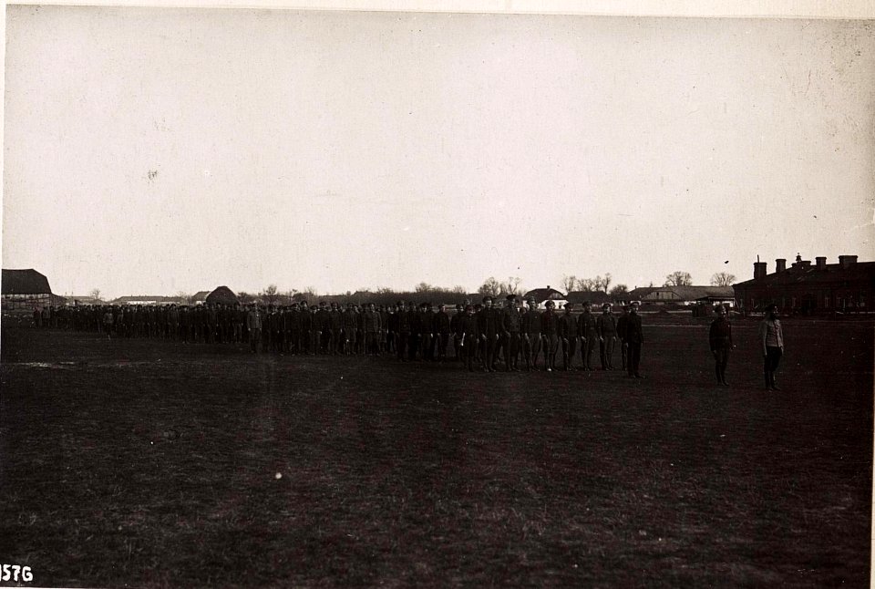 1 Ukrainische Kos.Div.auf dem Übungsplatz. (8-IV.1918.) (BildID 15714035)