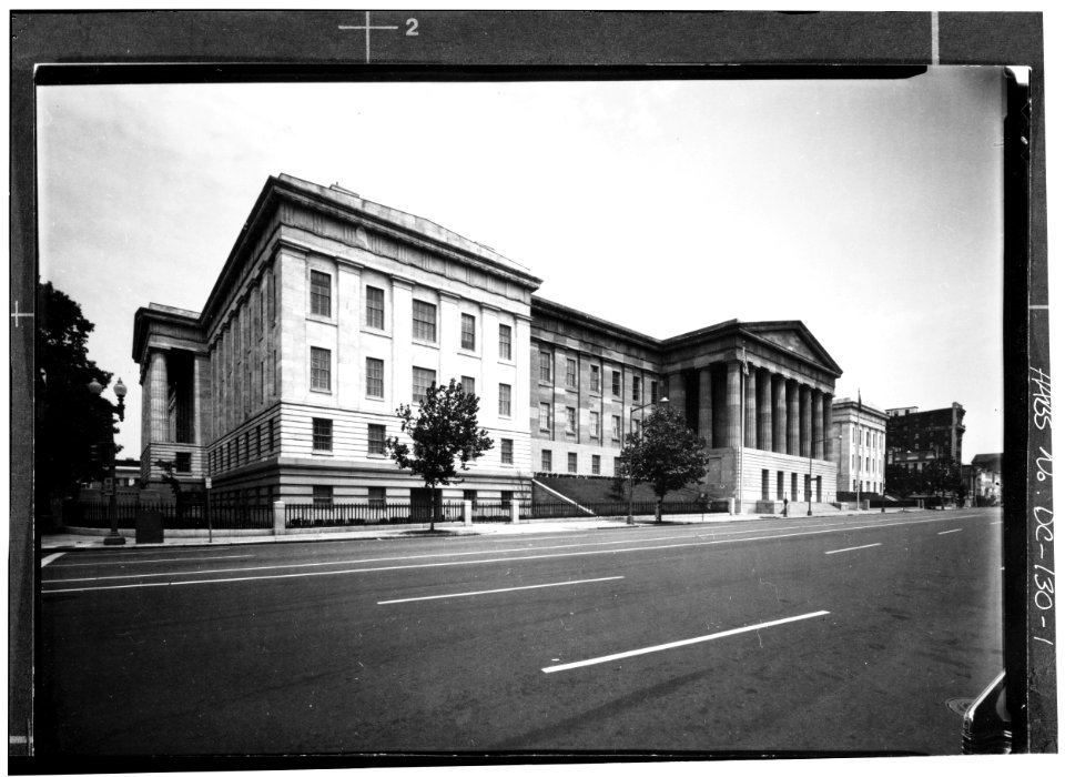 1 south front and west side 029399pu