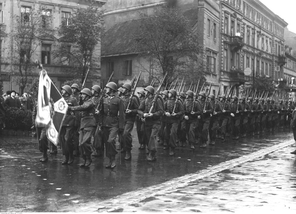 1-P-3380-1,SignaturePublicPhotographs,BattleOfWarsaw1920,NACofPoland