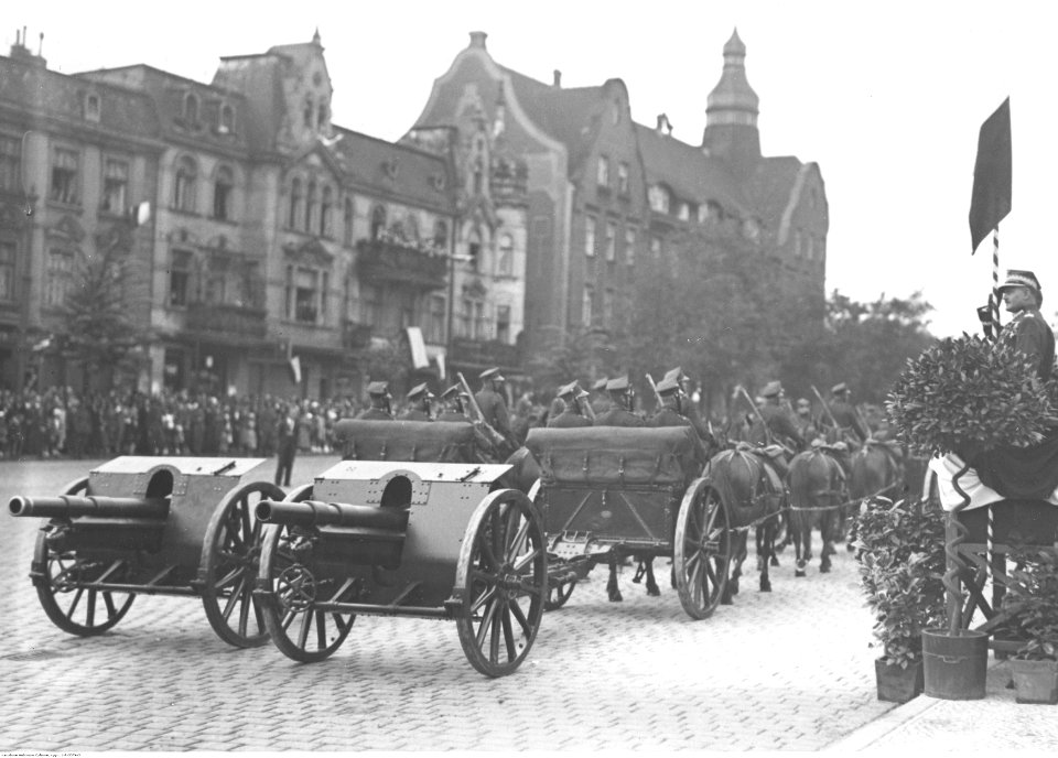 1-P-3374-3,SignaturePublicPhotographs,BattleOfWarsaw1920,NACofPoland