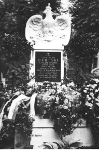 1-U-7303-2,SignaturePublicPhotographs,Warsaw-Cemetery-to1946,NACofPoland