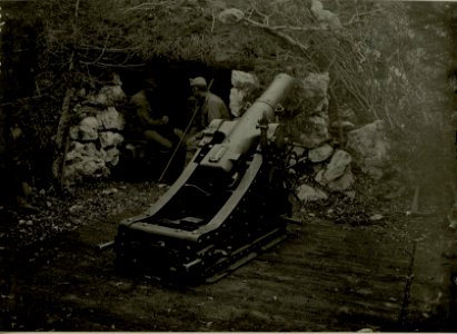 10 cm Panzerhaubitze M5 auf Kote 1313 am ROMBON. Aufgen.am 14.VII.1916. (BildID 15479838)