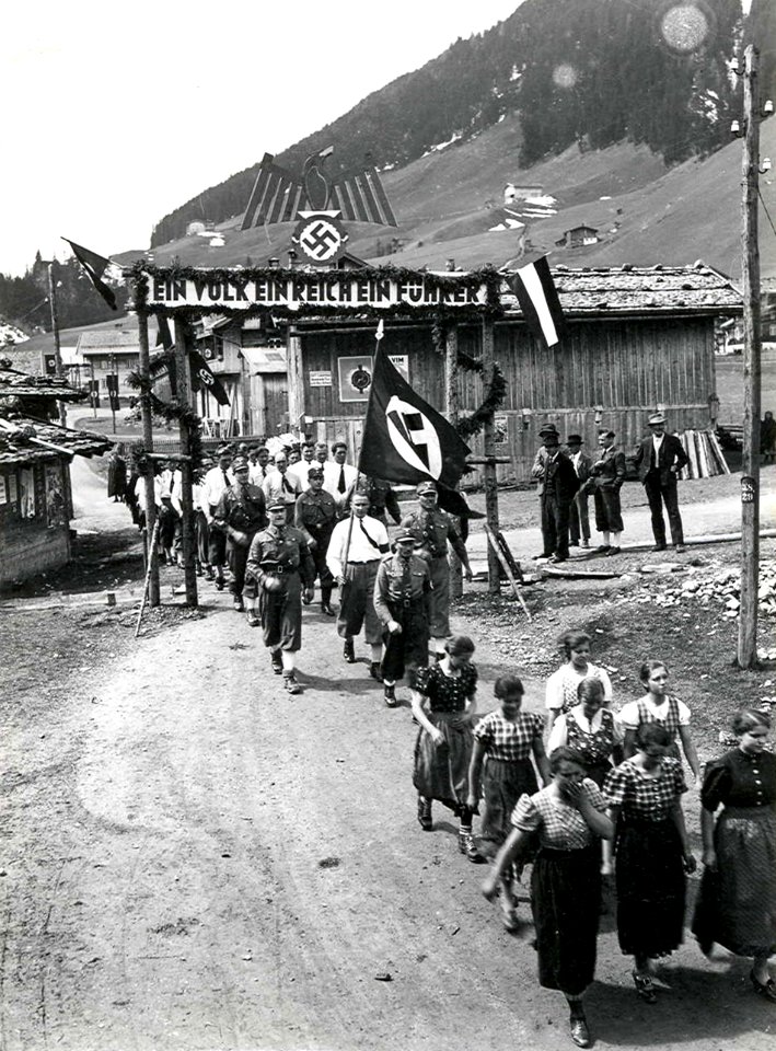1.-Mai-Aufmarsch in Tux 1939