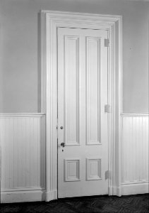 10. John M. Davies House, Door, Second Floor, Northwest Center Room