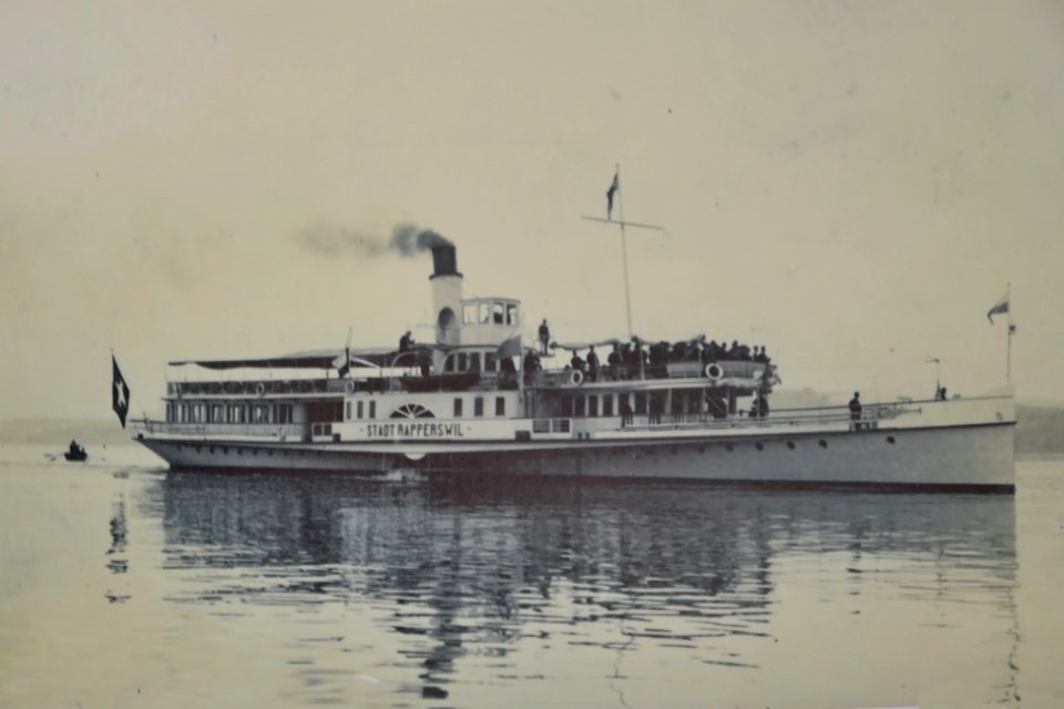 100 Jahre Dampfschiff 'Stadt Rapperswil' - Tag der offenen Dampfschiff-Türe am Bürkliplatz - Innenansicht - Historische Photographie Jungfernfahrt DS Rapperswil Wollishofen 2014-04-25 14-54-13