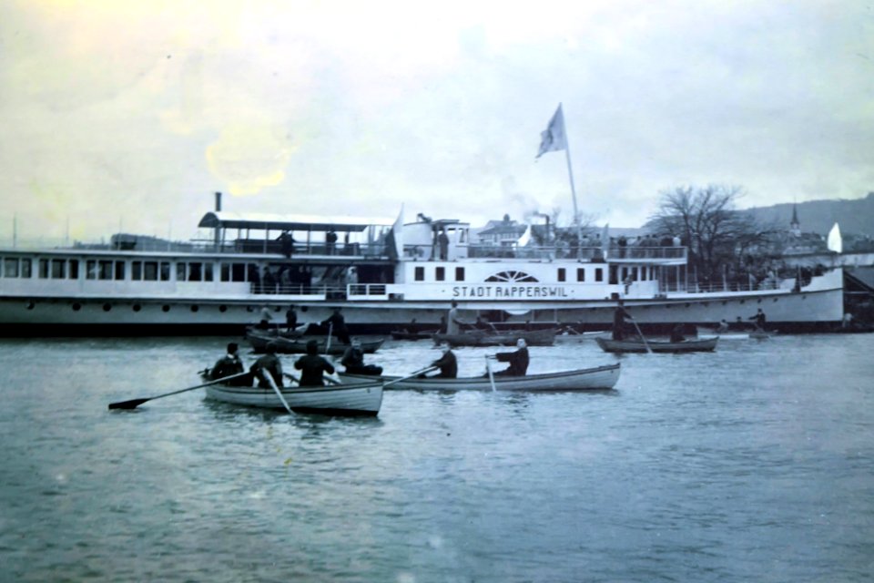 100 Jahre Dampfschiff 'Stadt Rapperswil' - Tag der offenen Dampfschiff-Türe am Bürkliplatz - Innenansicht - Historische Photographie Jungfernfahrt DS Rapperswil Wollishofen 2014-04-25 14-54-05