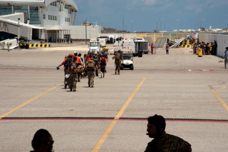 106th Rescue Wing provide rescue support to those effected by Hurrican Irma (36984111926)