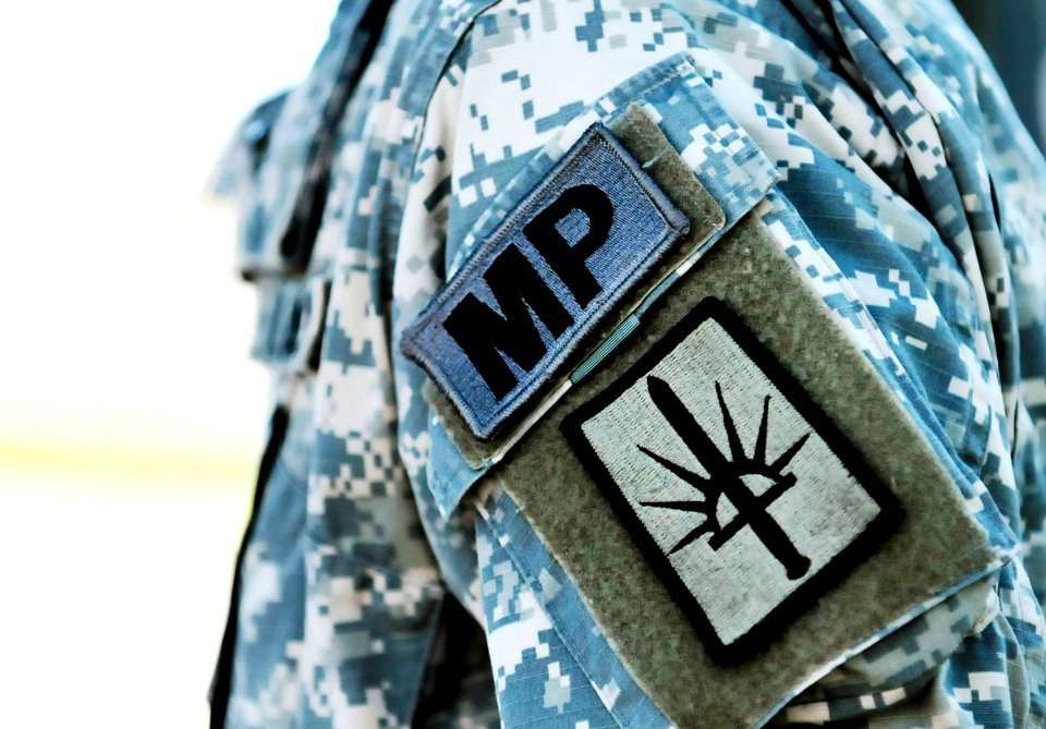 107th MP Company guards JTF Guantanamo 110913-N-RF645-035