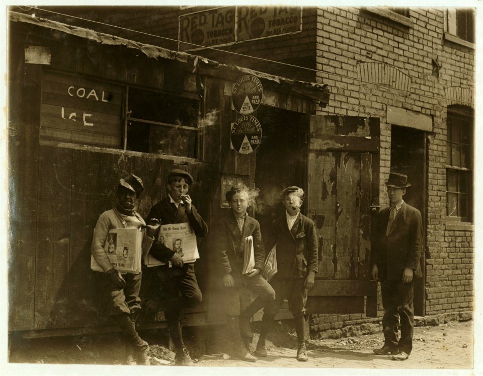 11-00 A.M. Monday May 9th, 1910. Newsies at Skeeter's Branch, Jefferson near Franklin. They were all smoking. LOC cph.3a47668
