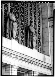 11. DETAIL, SOUTH FRONT, SCULPTURE ATOP ENTRANCE TO WAITING ROOM - Union Station030020pv