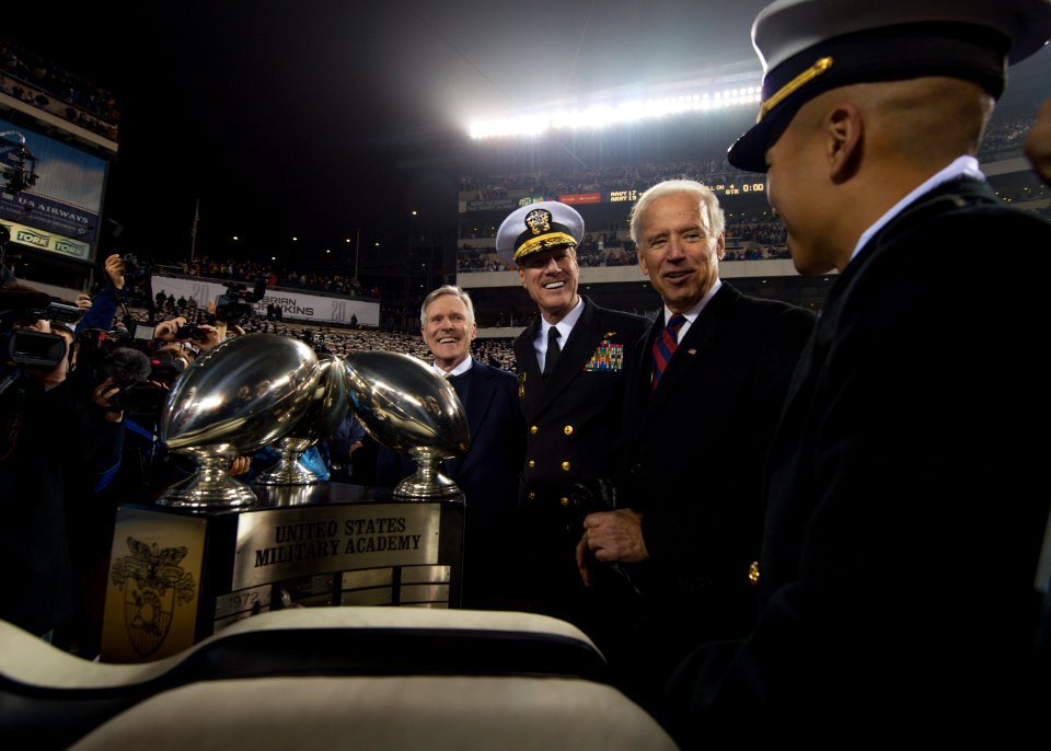 113th Army-Navy football game 121208-N-AC887-019