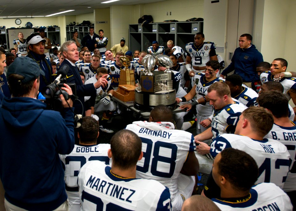 113th Army-Navy football game 121208-N-AC887-024