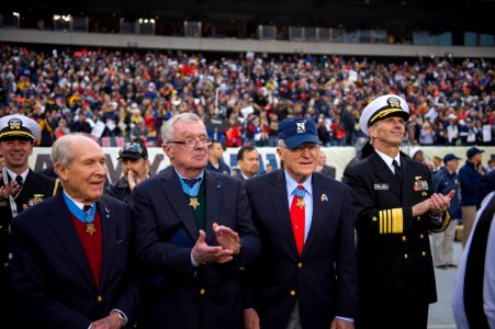 113th Army-Navy football game 121208-N-WL435-176