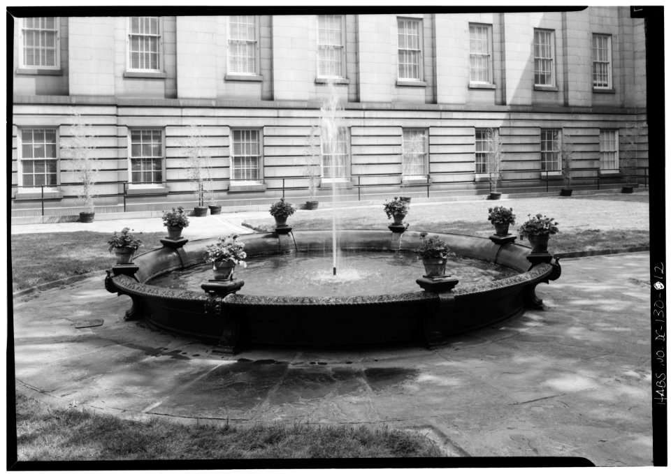 12 detail interior courtyard water fountain 029410pu