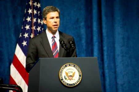 120110-N-AT895-153 (20610035895)