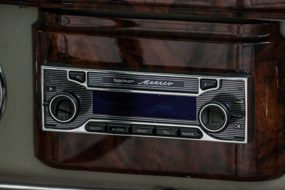 Obsolete retro classic