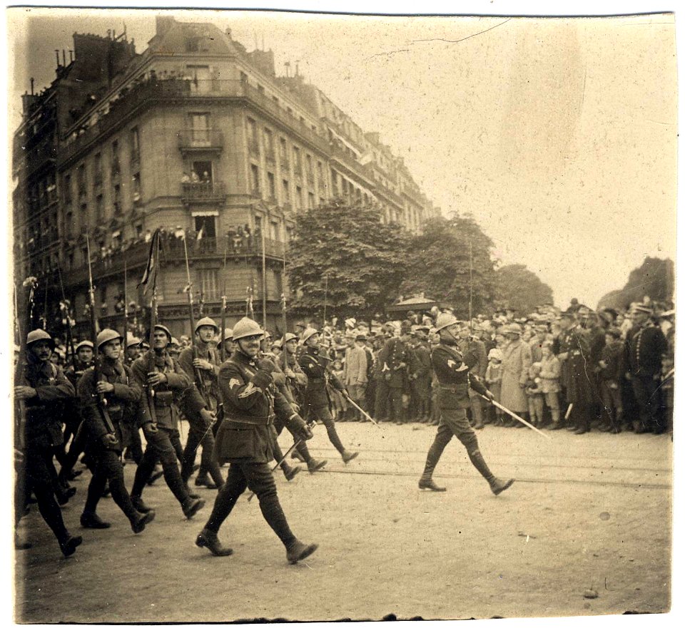 14 juillet. Le 27e Chasseur - Fonds Berthelé - 49Fi1866