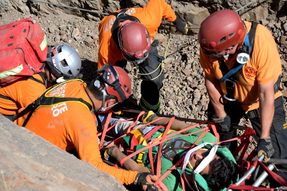 LANZAMIENTO PLAN NACIONAL DE EMERGENCIAS MINERAS (50428552187)