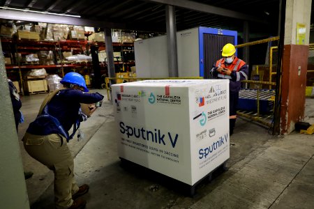 Llegada de vacunas Sputnik 1 dosis 20210926 (51522296634)