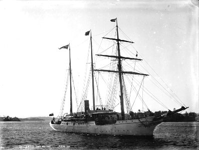 London Missionary Society’s steamship Barquentine John Williams in Sydney Harbour, c.1900. (50157812223) photo