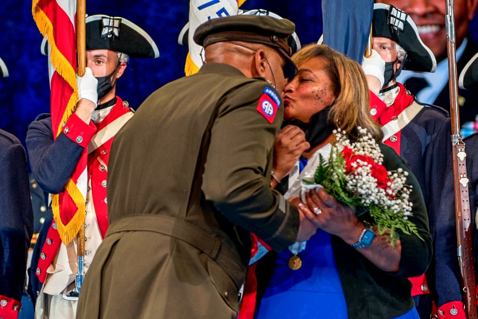 Lt. Gen. Leslie C. Smith Retirement Ceremony 20210827-A-KI711-070 (51406832828)
