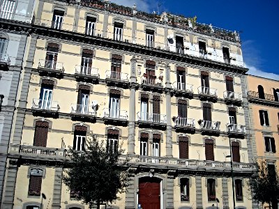 Mansion end 19th century at Viale Gramsci in Naples (24097884253)