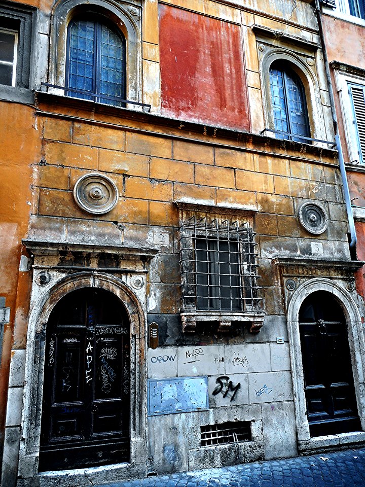 Mansion 16th century at Via S. Eligio in Rome (30026888476)