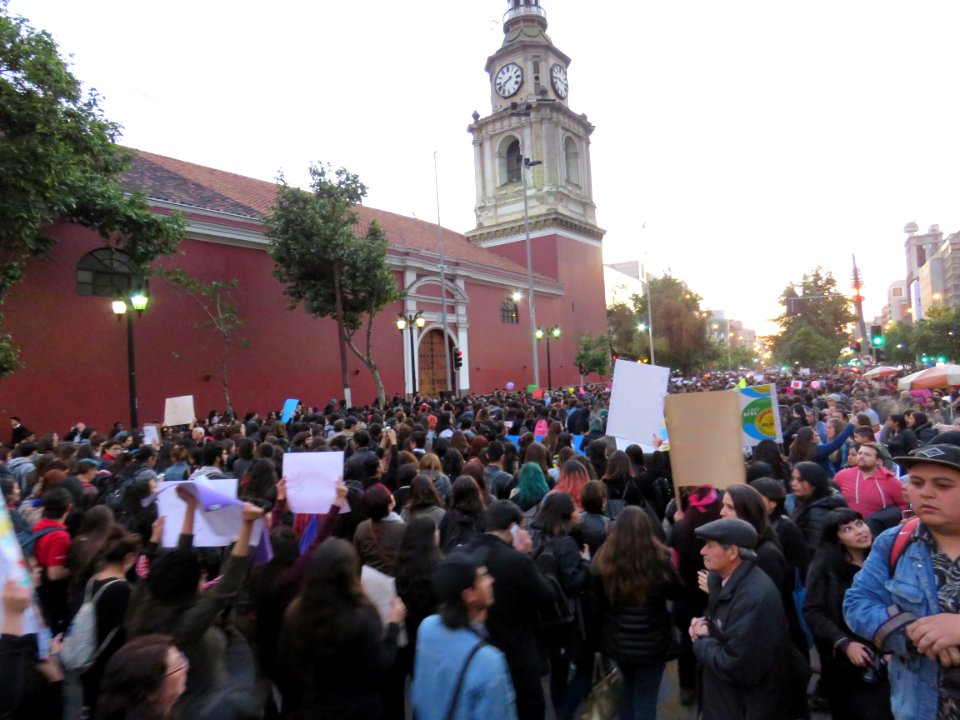 Marcha -NiUnaMenos (30332294162)